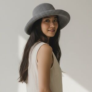 Wallaroo Hat Company Catalina Women’s Blue Packable Raffia Straw Sun Hat Beach